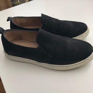 Splendid black suede slip-on loafers size 6.5